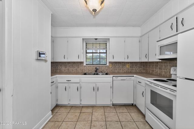 199 Veterans Drive, Carencro, LA 70520