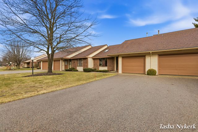 461 Cherry Lane, Holland Twp, MI 49424