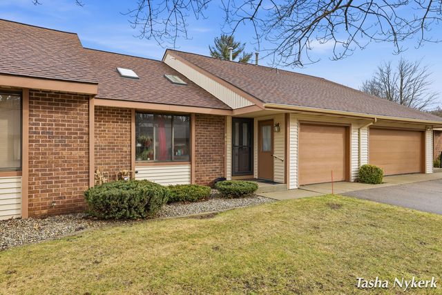 461 Cherry Lane, Holland Twp, MI 49424