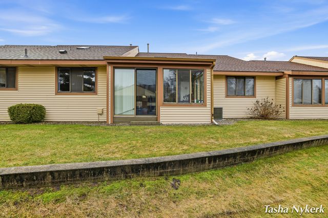 461 Cherry Lane, Holland Twp, MI 49424