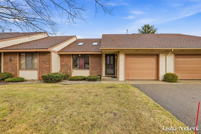 461 Cherry Lane, Holland Twp, MI 49424
