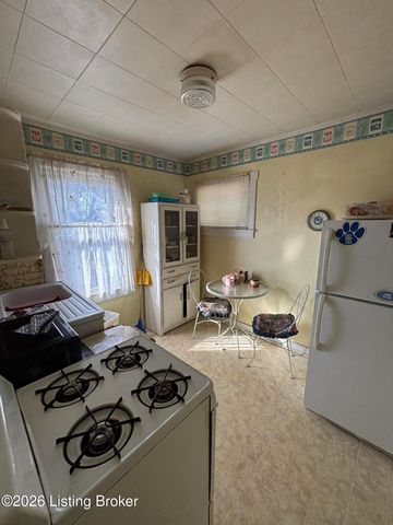 202 W Kenwood Way, Louisville, KY 40214