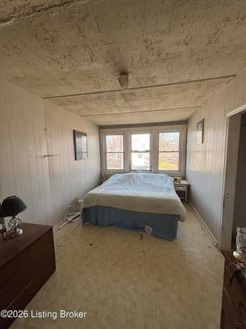 202 W Kenwood Way, Louisville, KY 40214