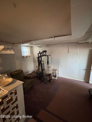 202 W Kenwood Way, Louisville, KY 40214