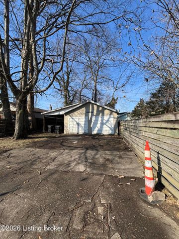 202 W Kenwood Way, Louisville, KY 40214