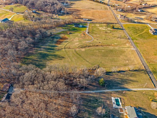 5790 Flewellyn Rd, Springfield, TN 37172