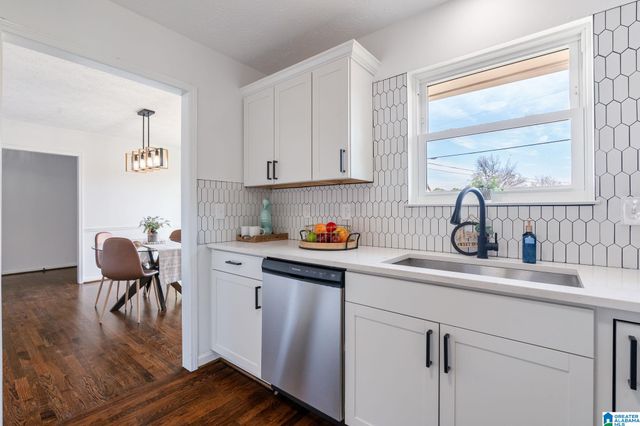 1301 OAK BROOK DRIVE NW, Birmingham, AL 35215