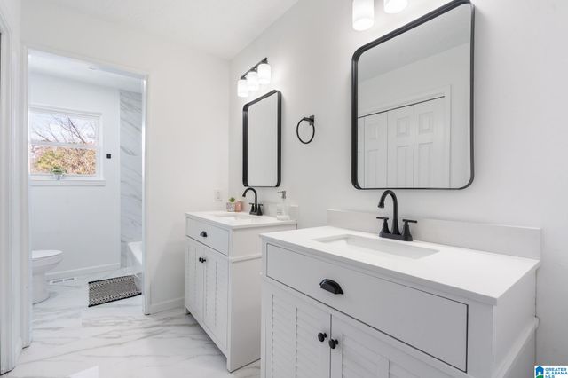 1301 OAK BROOK DRIVE NW, Birmingham, AL 35215