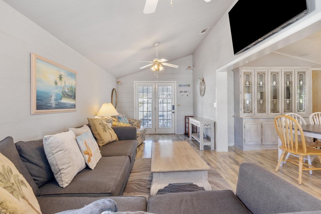 216 Carol Place, Panama City Beach, FL 32413