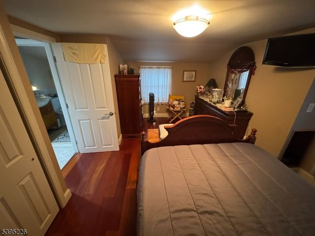 95 Elizabeth Pl, Totowa Boro, NJ 07512