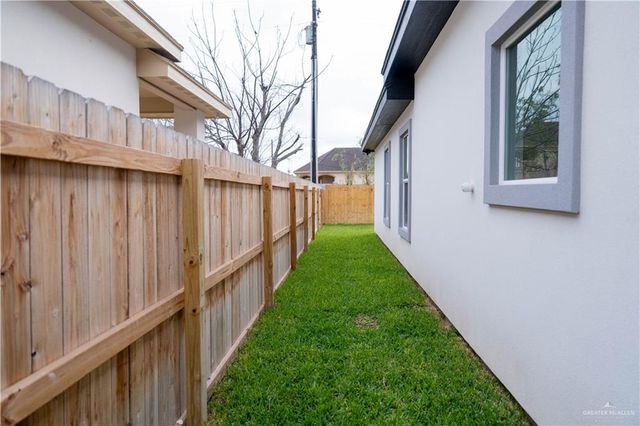 512 Spring Drive, Alton, TX 78573