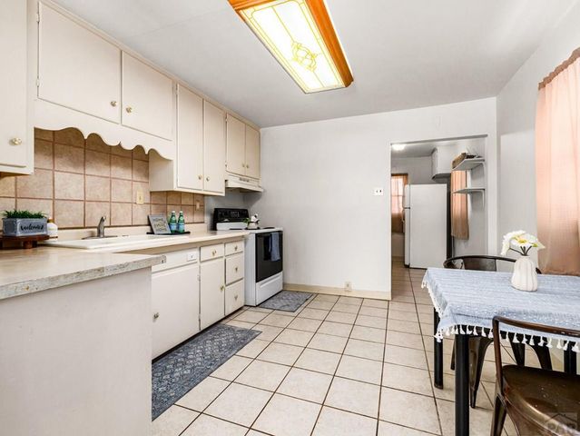 3307 Bay State Ave, Pueblo, CO 81005