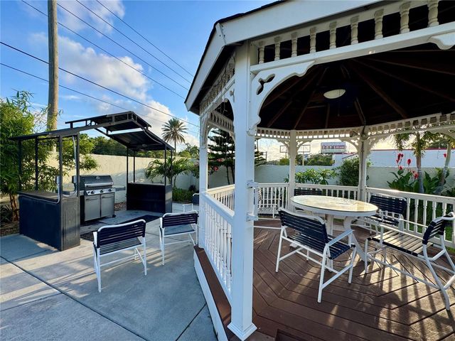 1100 E BAY DRIVE 3, Largo, FL 33770