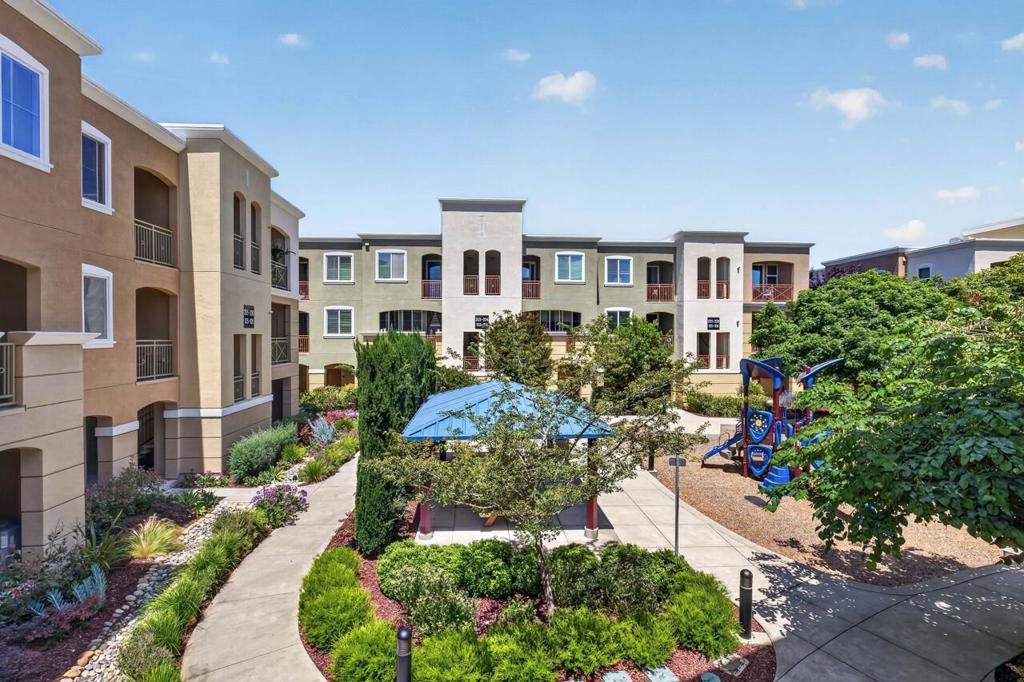 Image 1 of property listing at 4712 Norris Canyon Road 104, San Ramon, CA 94583