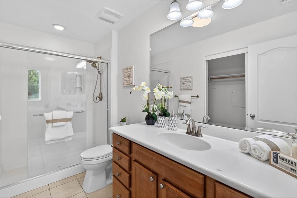 Image 12 of property listing at 4712 Norris Canyon Road 104, San Ramon, CA 94583