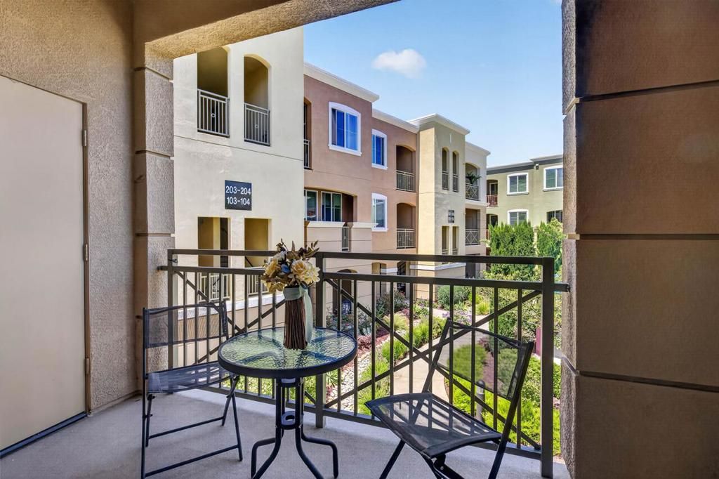 Image 5 of property listing at 4712 Norris Canyon Road 104, San Ramon, CA 94583