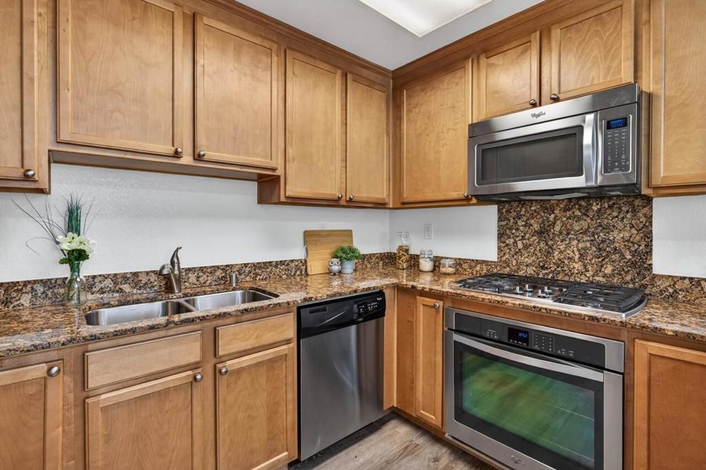 Image 8 of property listing at 4712 Norris Canyon Road 104, San Ramon, CA 94583