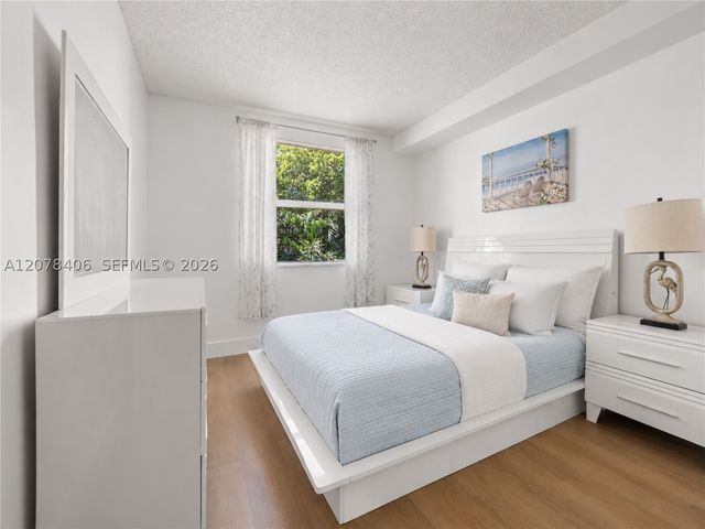 17145 N Bay Rd 4311, Sunny Isles Beach, FL 33160