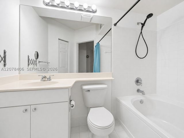 17145 N Bay Rd 4311, Sunny Isles Beach, FL 33160