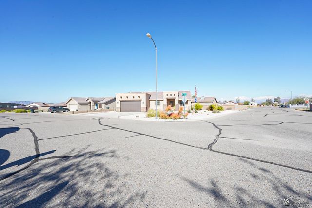 27282 Sage Ave, Wellton, AZ 85356