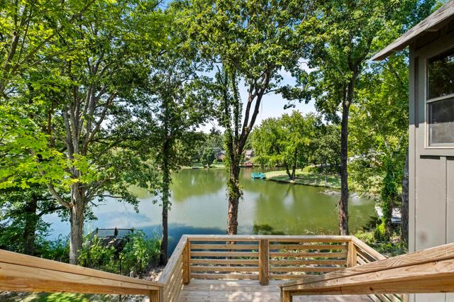 21 E Lake Drive, North Little Rock, AR 72116