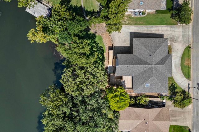 21 E Lake Drive, North Little Rock, AR 72116