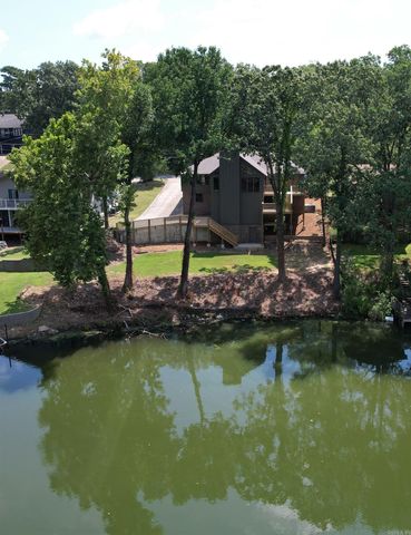 21 E Lake Drive, North Little Rock, AR 72116