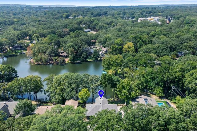 21 E Lake Drive, North Little Rock, AR 72116