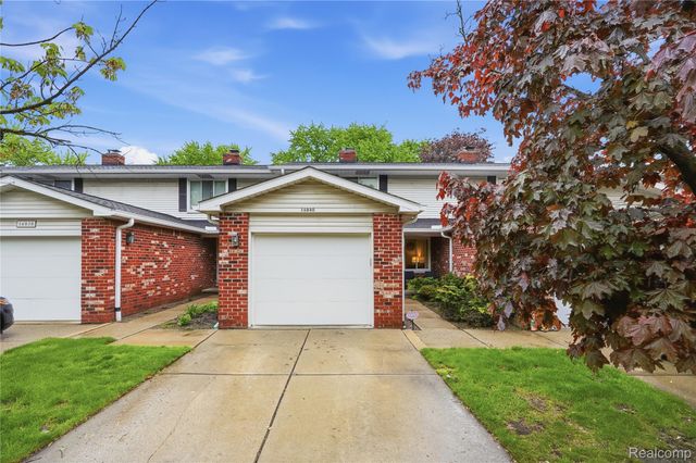 16840 Edloytom Way, Clinton Charter Township, MI 48038
