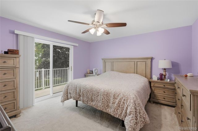 16840 Edloytom Way, Clinton Charter Township, MI 48038