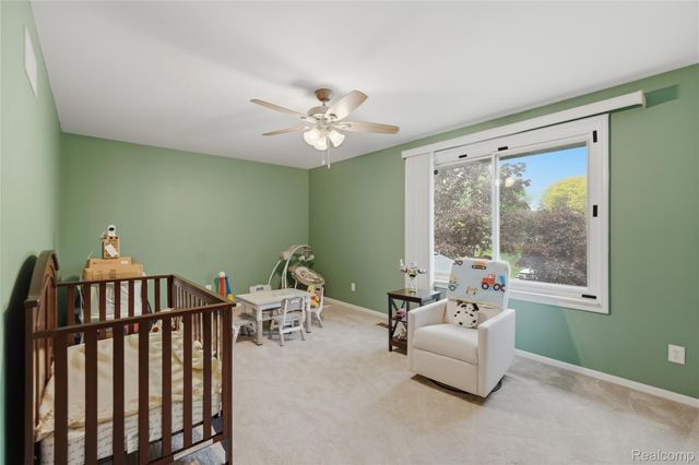 16840 Edloytom Way, Clinton Charter Township, MI 48038