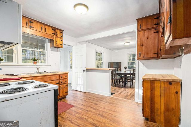 814 S Jolly Avenue, Clarkston, GA 30021