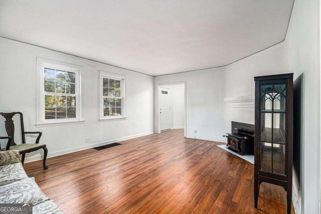 814 S Jolly Avenue, Clarkston, GA 30021