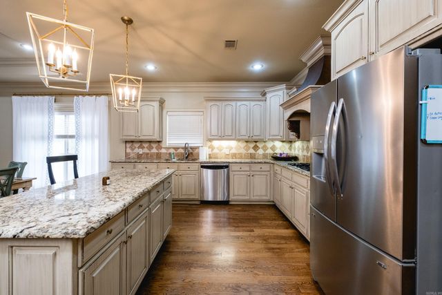 639 Epernay Place, Little Rock, AR 72223