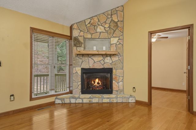 165 Pelican Drive, Ellijay, GA 30540