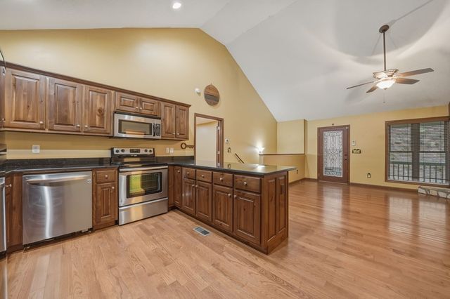 165 Pelican Drive, Ellijay, GA 30540