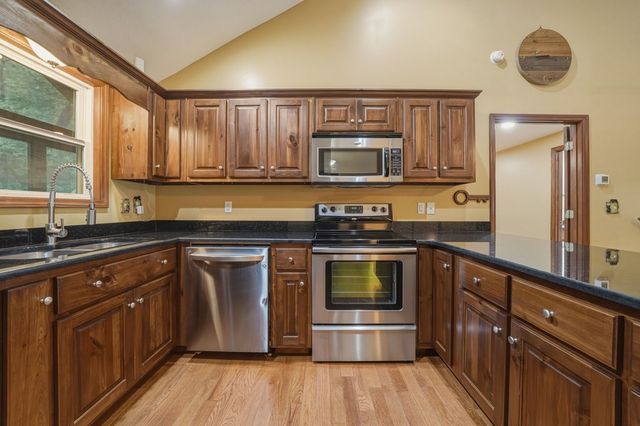 165 Pelican Drive, Ellijay, GA 30540