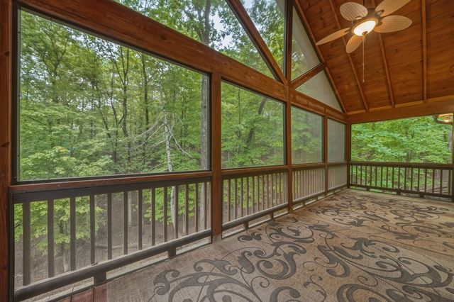 165 Pelican Drive, Ellijay, GA 30540
