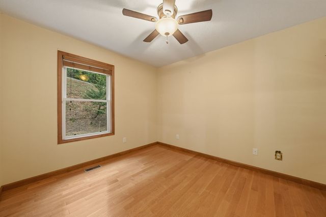 165 Pelican Drive, Ellijay, GA 30540
