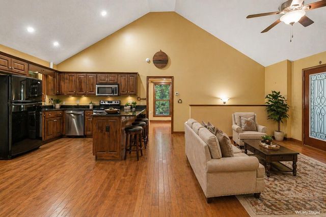 165 Pelican Drive, Ellijay, GA 30540
