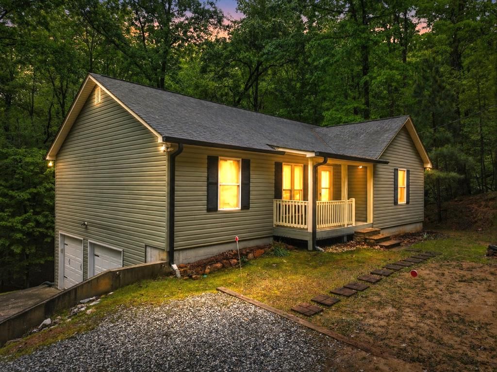 165 Pelican Drive, Ellijay, GA 30540