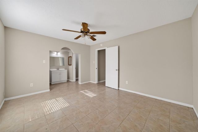 7750 Water Park Lane, Houston, TX 77086