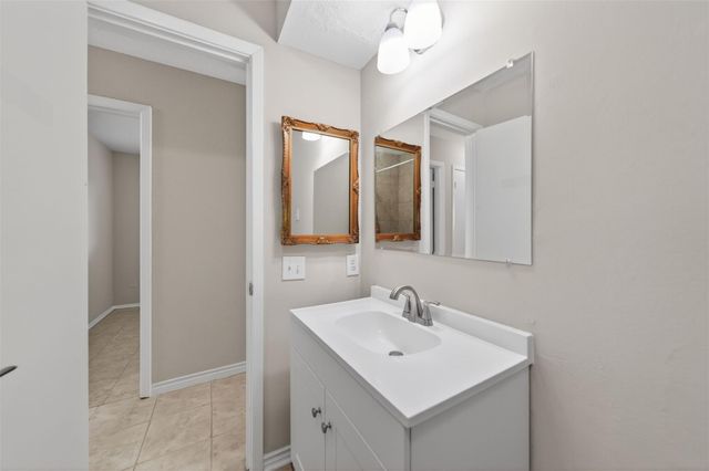 7750 Water Park Lane, Houston, TX 77086