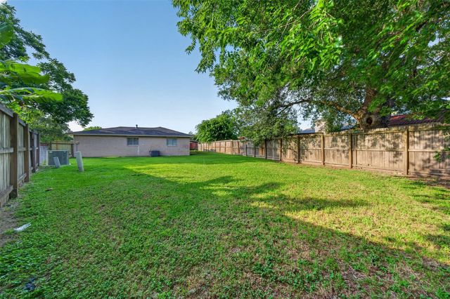 7750 Water Park Lane, Houston, TX 77086