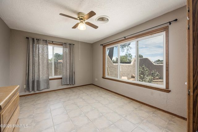 1910 Lillian Court, Las Cruces, NM 88007