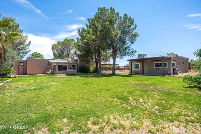 1910 Lillian Court, Las Cruces, NM 88007