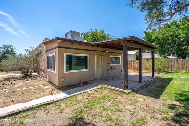 1910 Lillian Court, Las Cruces, NM 88007