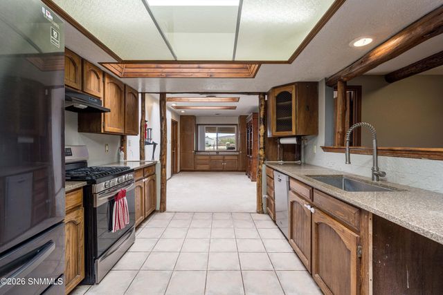 1910 Lillian Court, Las Cruces, NM 88007