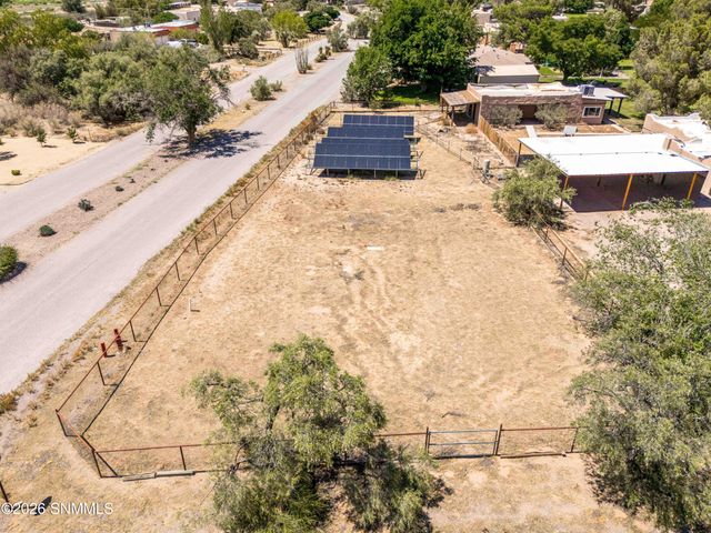 1910 Lillian Court, Las Cruces, NM 88007