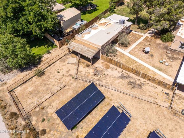 1910 Lillian Court, Las Cruces, NM 88007